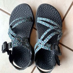 Women's size 6 double strap grey/blue Chacos